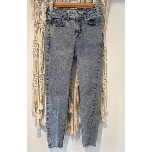 New Look Petite Jenna Skinny Jeans SZ 4 Sun Washed Raw Hem Capsule Wardrobe - Picture 1 of 10